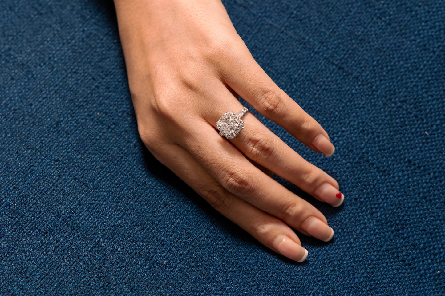 2.79 TW 2.00 CTS Diamond Ring