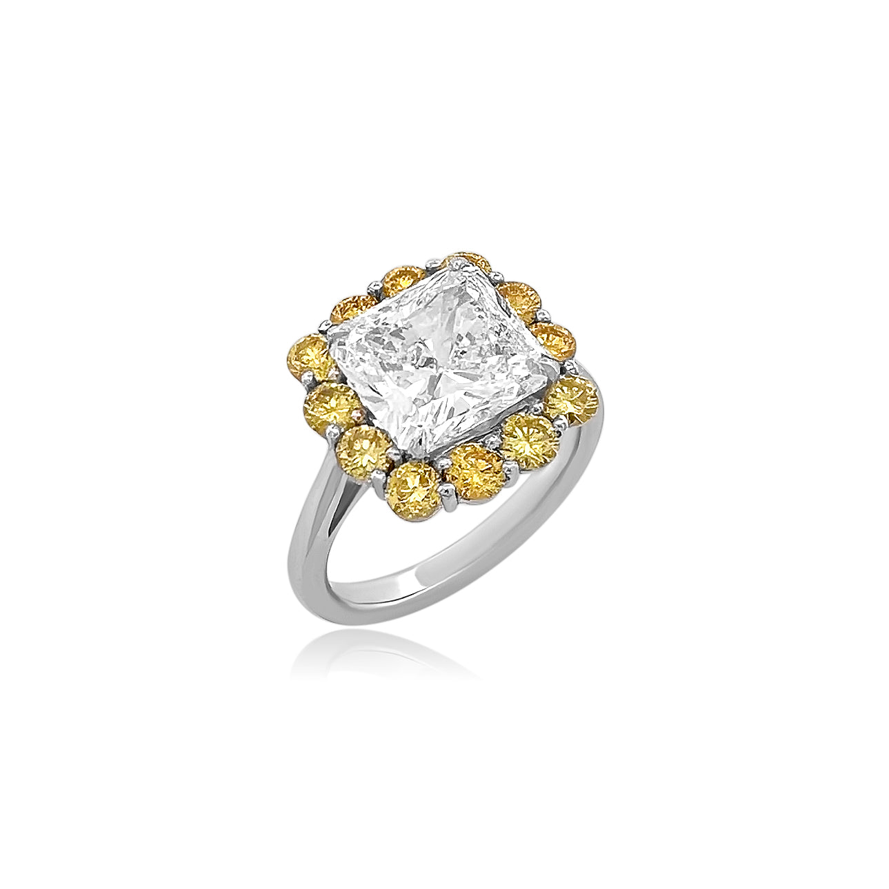 5.26 TW 4.00 CTS Diamond Ring