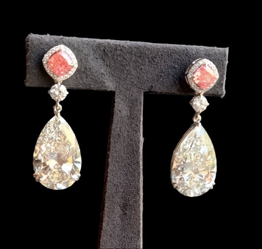 22.53 TW  Pear 20.35 CTS Diamond Earring